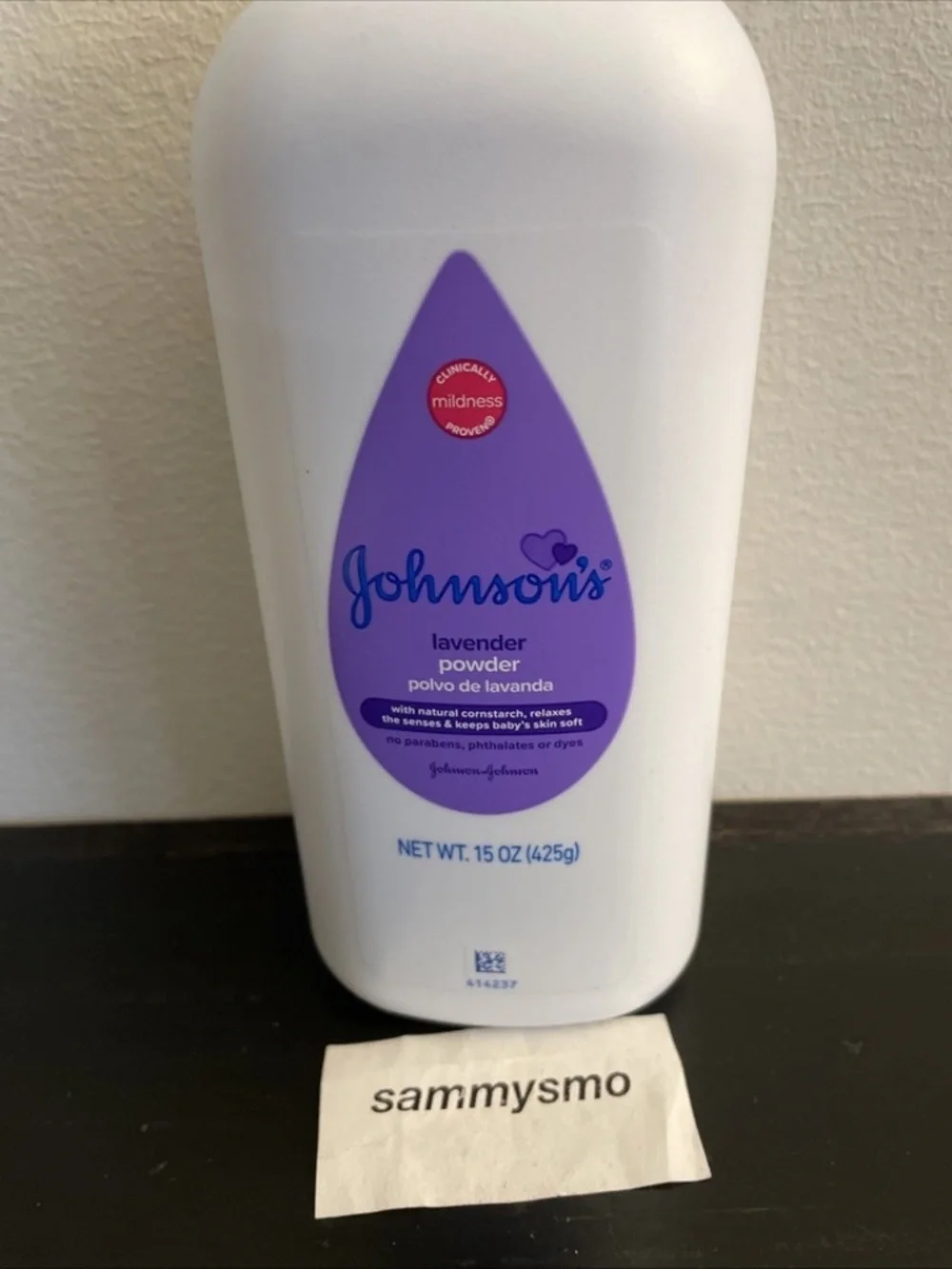 Johnson's Lavender Baby Powder, with Cornstarch, Hypoallergenic 15 oz.